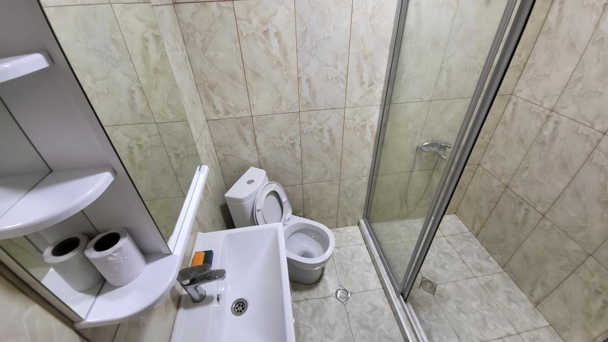 Guesthouse Gocha Beridze บาทูมิ ภายนอก รูปภาพ